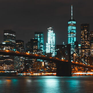 Фото на картине огни ночного Нью-Йорка